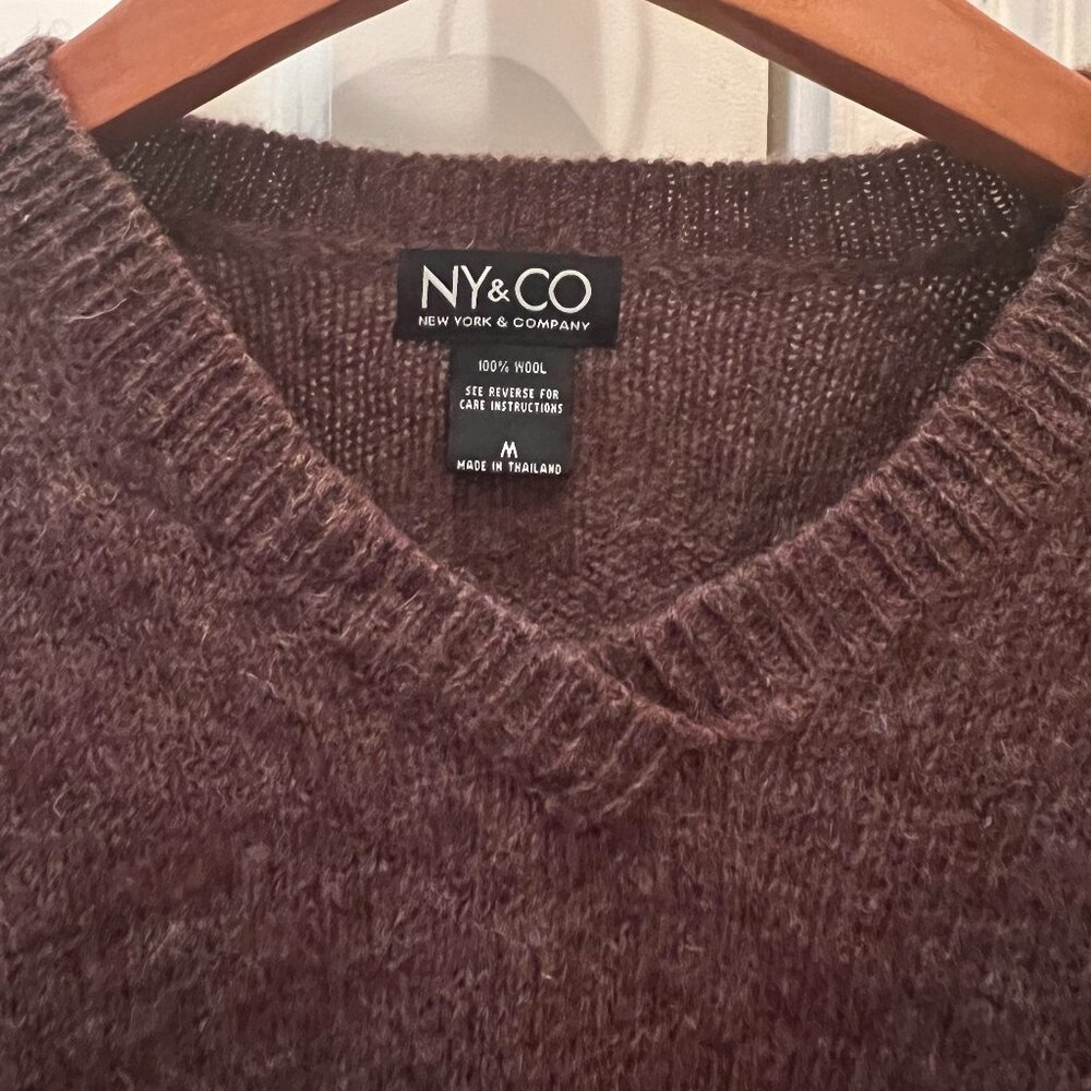 NY & CO New York & Company 100% Wool Sweater Size M Chocolate Brown Long Sleeves
